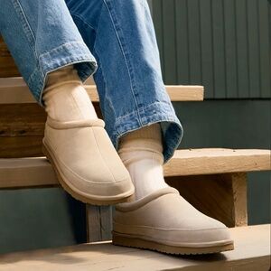 NWT: Bombas Women’s Saturday Suede Slip-On